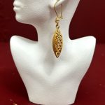 گوشواره هرمی